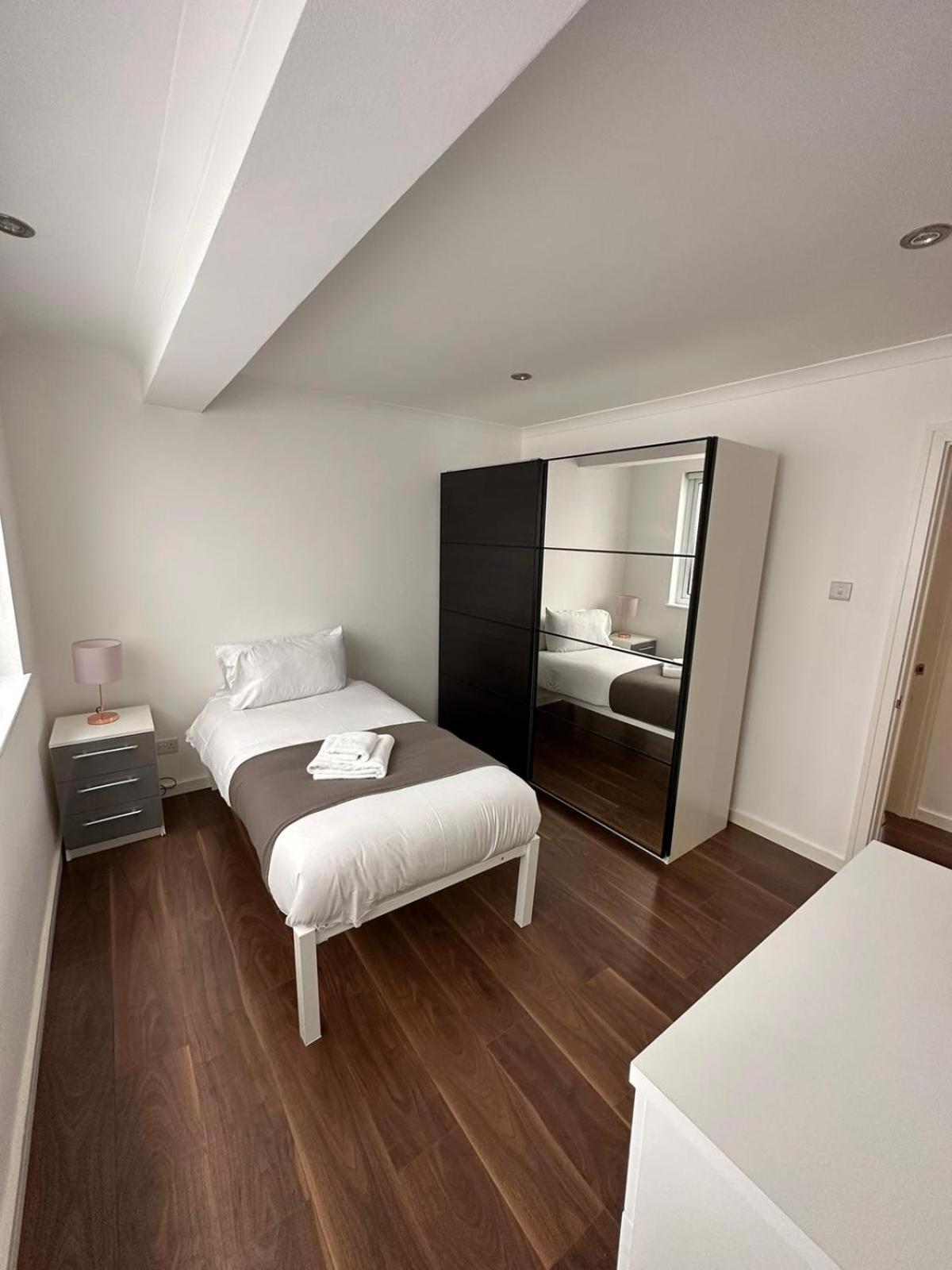 Barbican Pad By Condokeeper Лондон Экстерьер фото